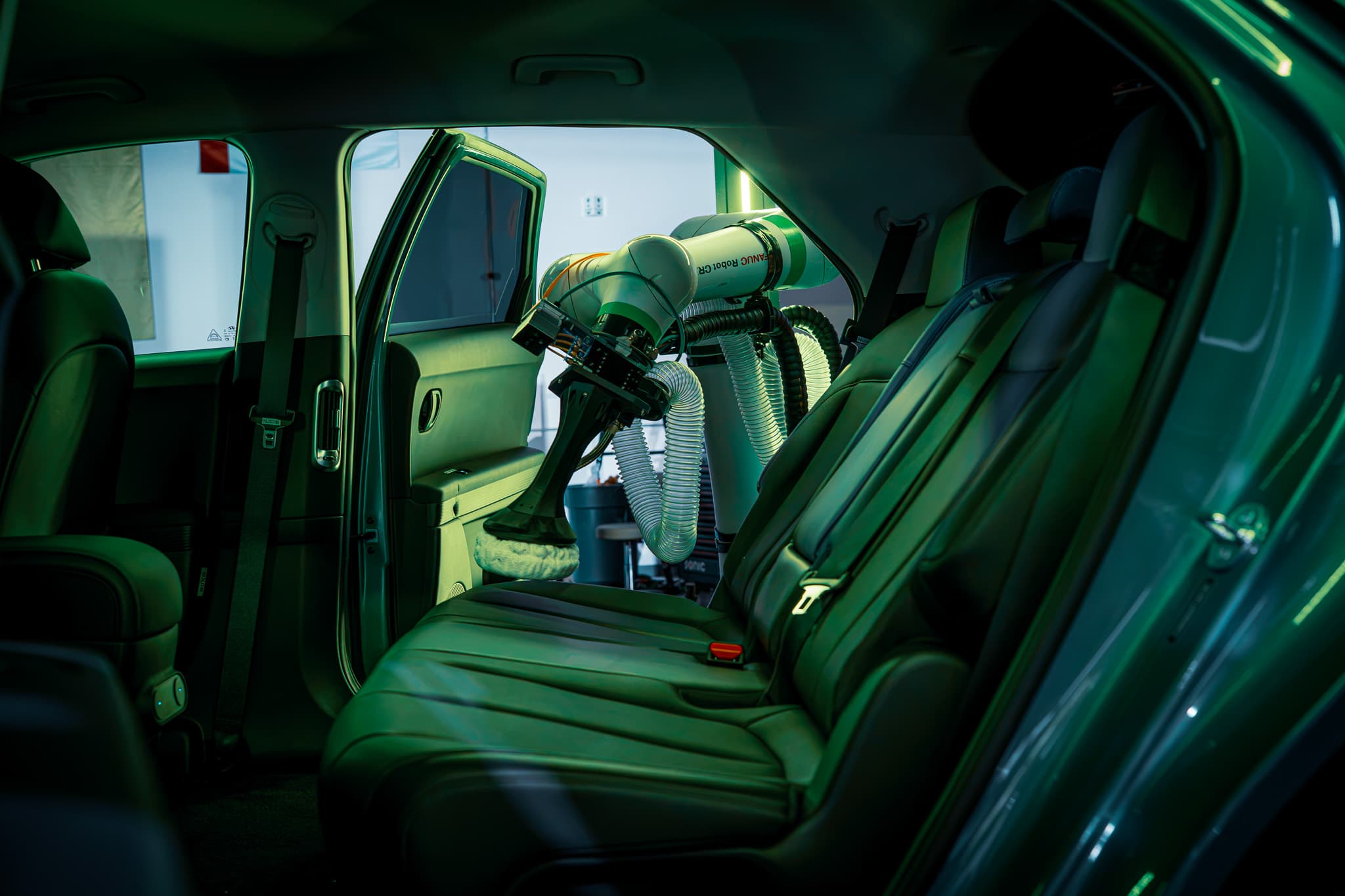 Interior cleaning, rear cabin